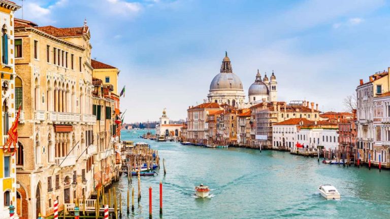 San Valentino: ecco in quali città andare in Italia con il proprio partner