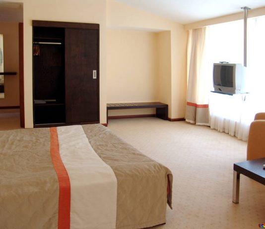 Porte a scrigno: quali sono le migliori da usare in casa