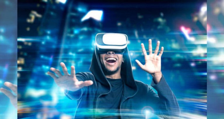 Realtà virtuale, i visori per ritrovarsi da una città all’altra