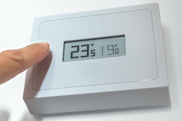 Termostato in casa a temperatura 23°